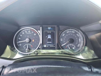 2021 Toyota Tacoma TRD Off-Road Crew Cab Medium Bed - miniatura 9