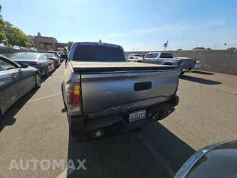 2021 Toyota Tacoma TRD Off-Road Crew Cab Medium Bed - miniatura 5