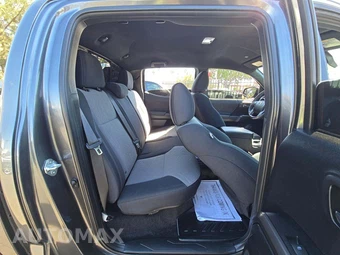 2021 Toyota Tacoma TRD Off-Road Crew Cab Medium Bed - miniatura 16