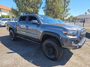 2021 Toyota Tacoma TRD Off-Road Crew Cab Medium Bed - miniatura 4