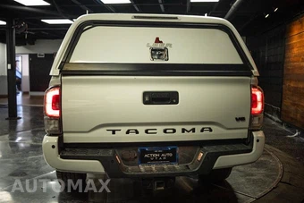 2021 Toyota Tacoma TRD Off-Road Crew Cab Medium Bed - miniatura 6