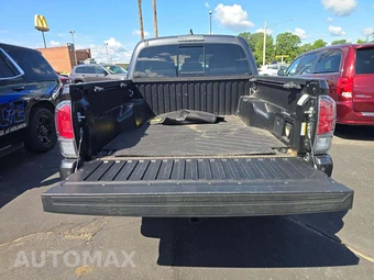 2021 Toyota Tacoma TRD Off-Road Crew Cab Medium Bed - miniatura 14