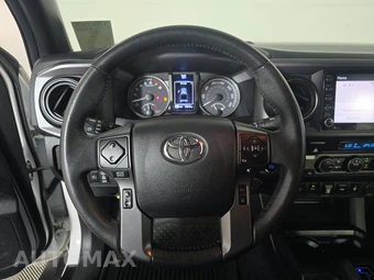 2021 Toyota Tacoma TRD Off-Road Crew Cab Medium Bed - miniatura 10