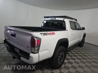 2021 Toyota Tacoma TRD Off-Road Crew Cab Medium Bed - miniatura 4