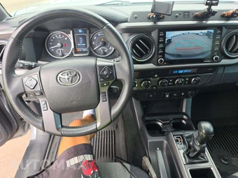 2021 Toyota Tacoma TRD Off-Road Crew Cab Medium Bed - miniatura 10