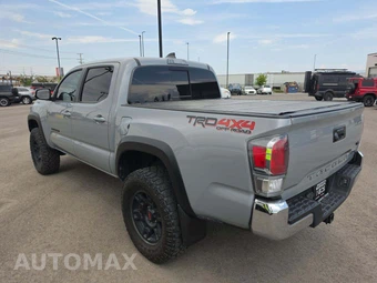 2021 Toyota Tacoma TRD Off-Road Crew Cab Medium Bed - miniatura 2