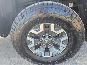 2021 Toyota Tacoma TRD Off-Road Crew Cab Medium Bed - miniatura 11