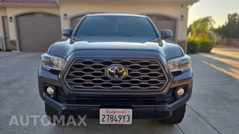 2021 Toyota Tacoma TRD Off-Road Crew Cab Medium Bed - miniatura 10