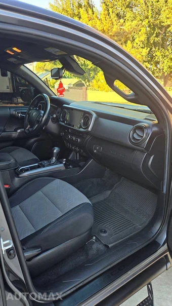 2021 Toyota Tacoma TRD Off-Road Crew Cab Medium Bed - miniatura 16