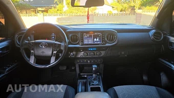 2021 Toyota Tacoma TRD Off-Road Crew Cab Medium Bed - miniatura 17