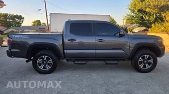 2021 Toyota Tacoma TRD Off-Road Crew Cab Medium Bed - miniatura 8