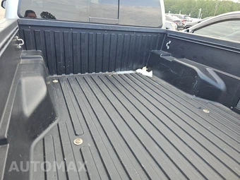 2021 Toyota Tacoma TRD Off-Road Crew Cab Medium Bed - miniatura 16
