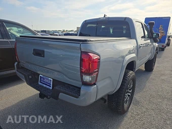 2021 Toyota Tacoma TRD Off-Road Crew Cab Medium Bed - miniatura 4