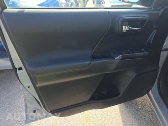 2021 Toyota Tacoma TRD Off-Road Crew Cab Medium Bed - miniatura 9