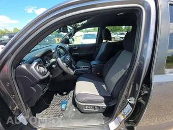 2021 Toyota Tacoma TRD Off-Road Crew Cab Medium Bed - miniatura 6