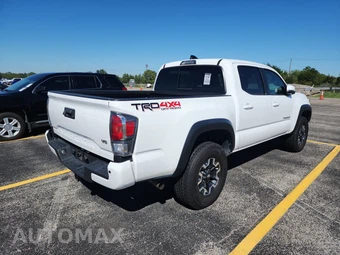 2021 Toyota Tacoma TRD Off-Road Crew Cab Short Bed - miniatura 4