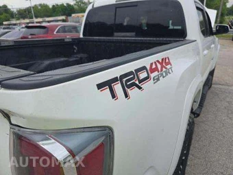 2021 Toyota Tacoma TRD Sport Crew Cab Medium Bed - miniatura 40