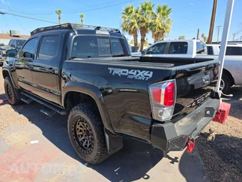 2021 Toyota Tacoma TRD Sport Crew Cab Medium Bed - miniatura 2