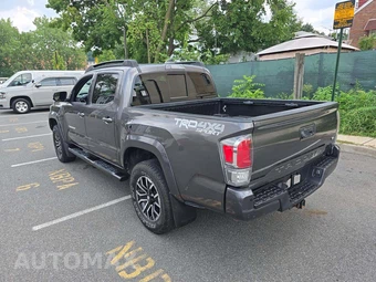 2021 Toyota Tacoma TRD Sport Crew Cab Medium Bed - miniatura 2