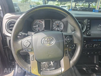 2021 Toyota Tacoma TRD Sport Crew Cab Medium Bed - miniatura 10