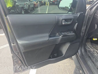 2021 Toyota Tacoma TRD Sport Crew Cab Medium Bed - miniatura 9