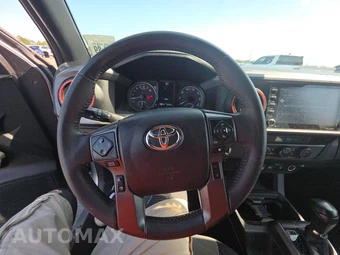 2021 Toyota Tacoma TRD Sport Crew Cab Medium Bed - miniatura 10