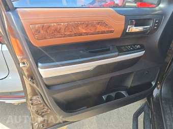 2021 Toyota Tundra 1794 Edition Crew Cab Short Bed - miniatura 9