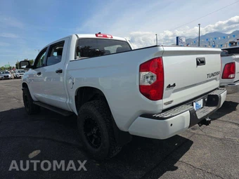 2021 Toyota Tundra Platinum Crew Cab Short Bed - miniatura 2