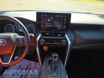 2021 Toyota Venza LE – miniatura 11
