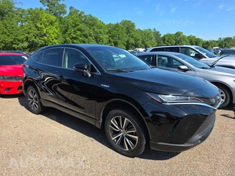 2021 Toyota Venza LE – miniatura 3