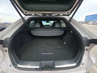 2021 Toyota Venza XLE - miniatura 16