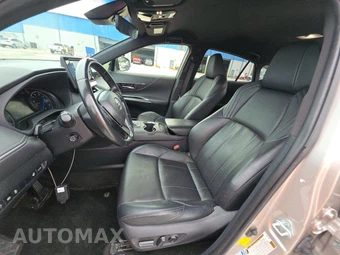 2021 Toyota Venza XLE - miniatura 7