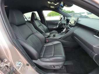2021 Toyota Venza XLE - miniatura 8
