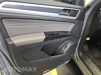 2021 Volkswagen Atlas Cross Sport 2.0T SEL - miniatura 9