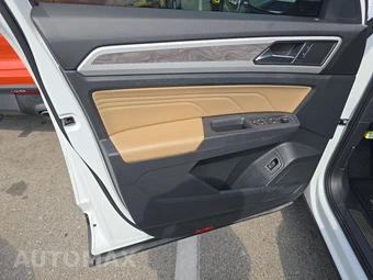2021 Volkswagen Atlas Cross Sport V6 SE w/Technology - miniatura 9