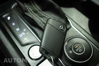 2021 Volkswagen Atlas V6 SE w/Technology - miniatura 26