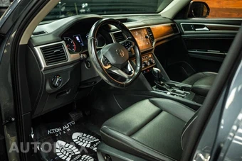 2021 Volkswagen Atlas V6 SE w/Technology - miniatura 9