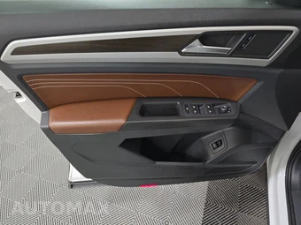 2021 Volkswagen Atlas V6 SE w/Technology - miniatura 9