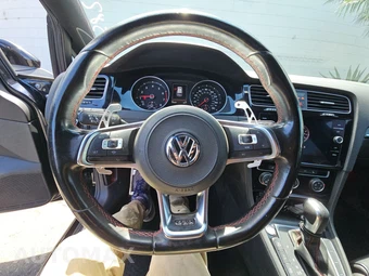 2021 Volkswagen Golf GTI SE - miniatura 10