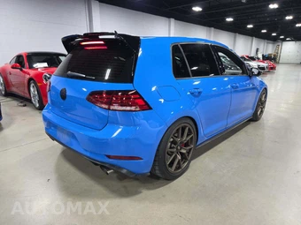 2021 Volkswagen Golf GTI SE - miniatura 3