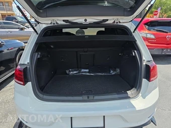 2021 Volkswagen Golf GTI SE - miniatura 19