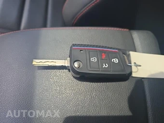 2021 Volkswagen Golf GTI SE - miniatura 23