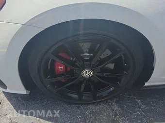 2021 Volkswagen Golf GTI SE - miniatura 8
