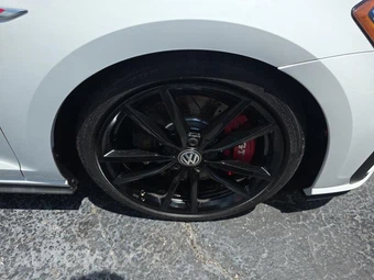 2021 Volkswagen Golf GTI SE - miniatura 9