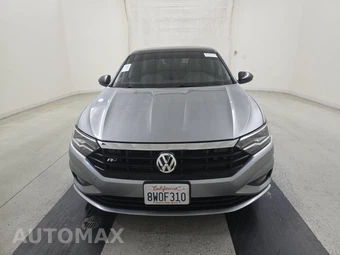 2021 Volkswagen Jetta R-Line – miniatura 2