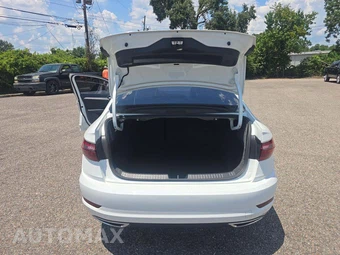 2021 Volkswagen Jetta R-Line – miniatura 11