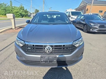 2021 Volkswagen Jetta R-Line - miniatura 2