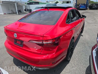 2021 Volkswagen Jetta R-Line – miniatura 3