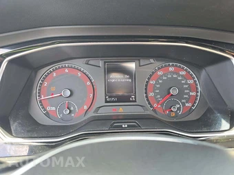 2021 Volkswagen Jetta R-Line – miniatura 9