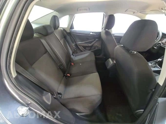 2021 Volkswagen Jetta S – miniatura 16